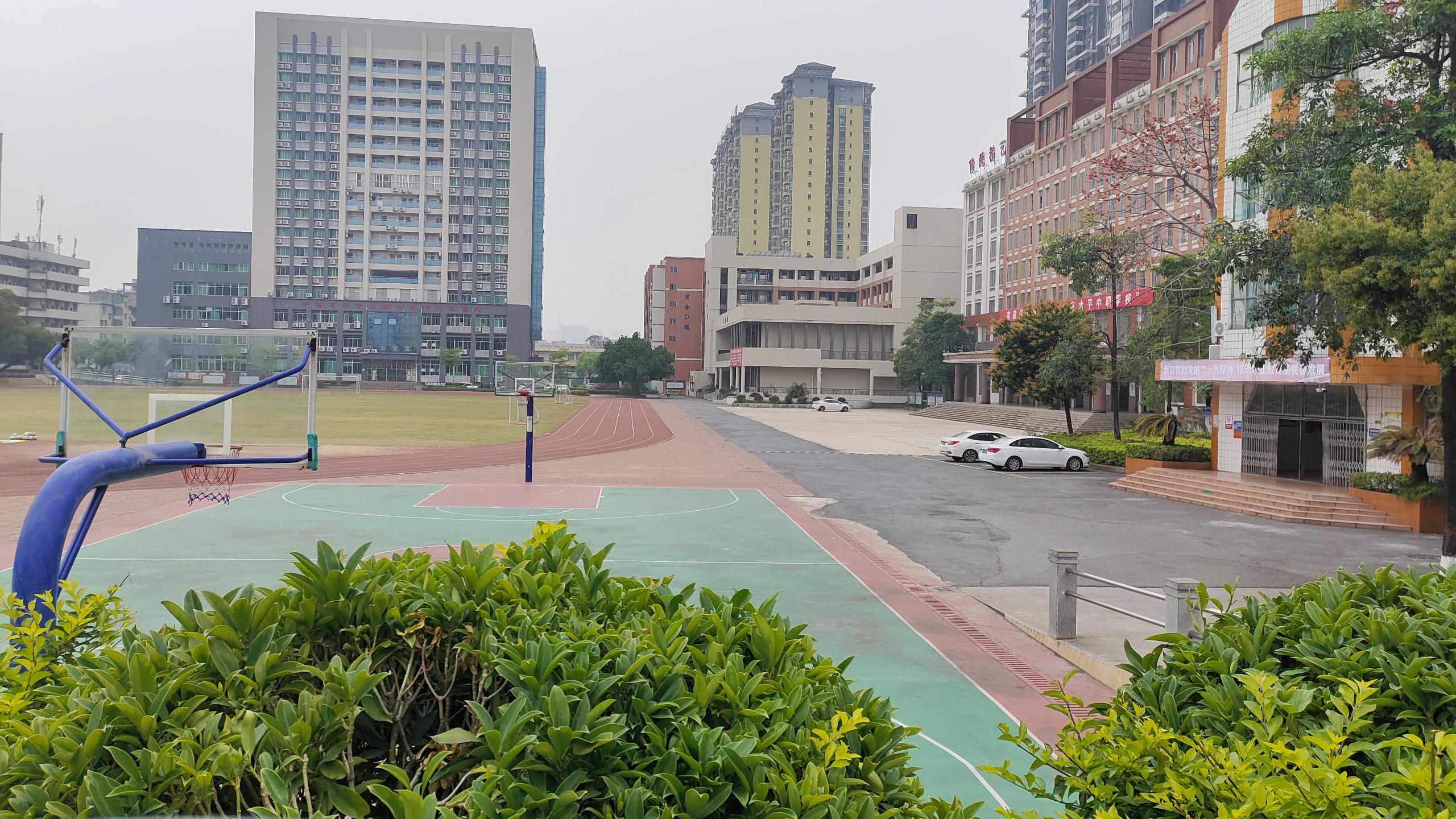 照片2--广东省南华技工学校.jpg